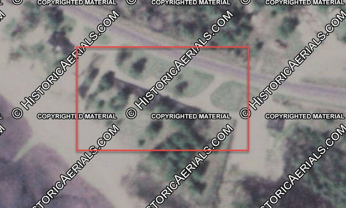 Motel Bay De Noc - 1981 Aerial (newer photo)